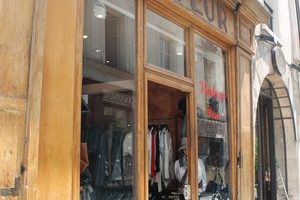 Vintage Shopping in Paris