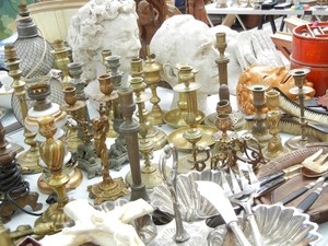 Paris Flea Markets and Shopping Tips