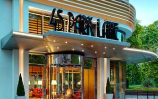BUZZ: CUT by Wolfgang Puck in London, Maison Kayser, Tour d’Argent, Harry’s NY Bar and More
