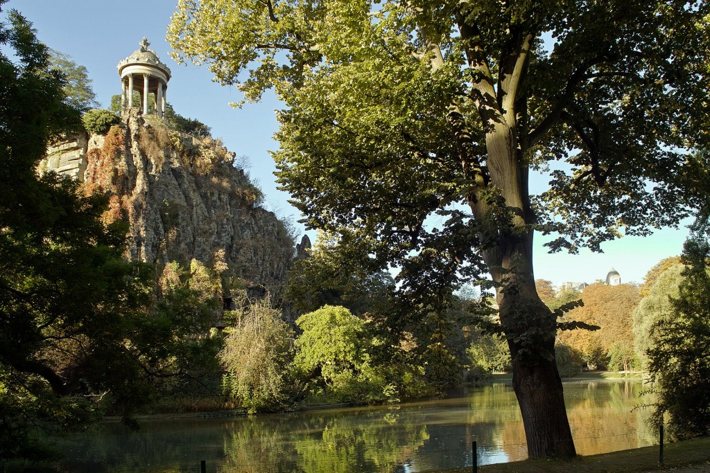 Parc des Buttes-Chaumont by Traktorminze/ Wikipedia