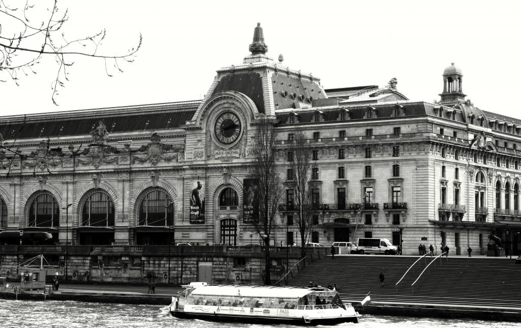 ©Daisy de Plume, exterior with Seine
