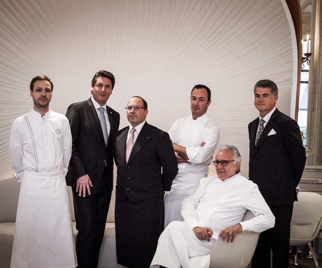 Alain Ducasse & his team at the Plaza Athénée/ Pierre Moneta