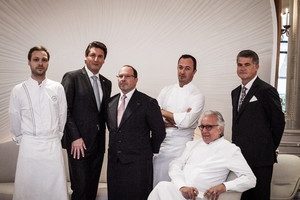 Alain Ducasse au Plaza Athénée : L’Alsace : Jeff Leatham Book : Le Bristol Bûche