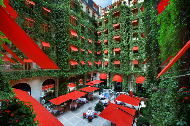 Top 10 Restaurant Terraces in Paris