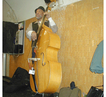 Musicians in the Metro