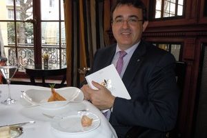 Lunch with Jaume Tapies at the Saint James Club, Eric Frechon & Pierre Mathieu’s Oeuf de Pâques