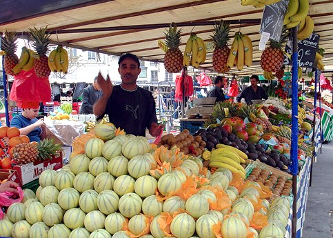 French Lesson: Shopping in a French Market