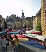 Market ho! Saturday morning in Sarlat