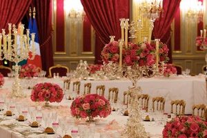 Véronique André’s Cuisine de L’Elysée, La Maison Blanche, Au Gourmand & Hotel Vendôme Bûche Buzz