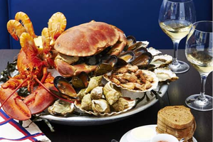Cafe Des Ministeres : Mamie Burger : Terrace of the Week