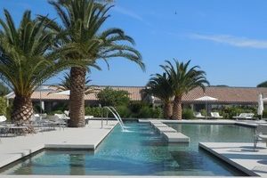 St. Tropez Summer BUZZ