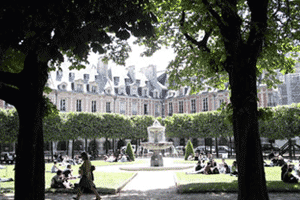 Paris Disguised: Monks & Transvestites: