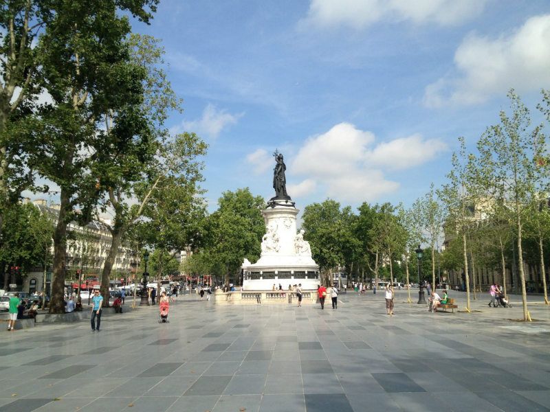 Place de la République by Kasia Dietz