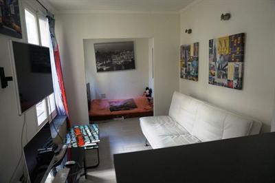 Studio apartment for sale near the Eiffel Tower