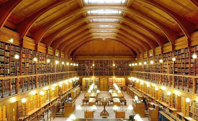 Discover Paris’s History at this Public Library in the Marais | Bonjour