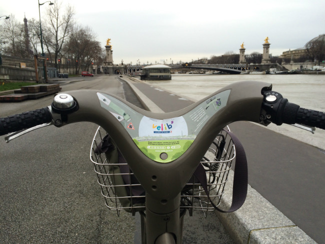 Biking along the Seine/ Andy Quan