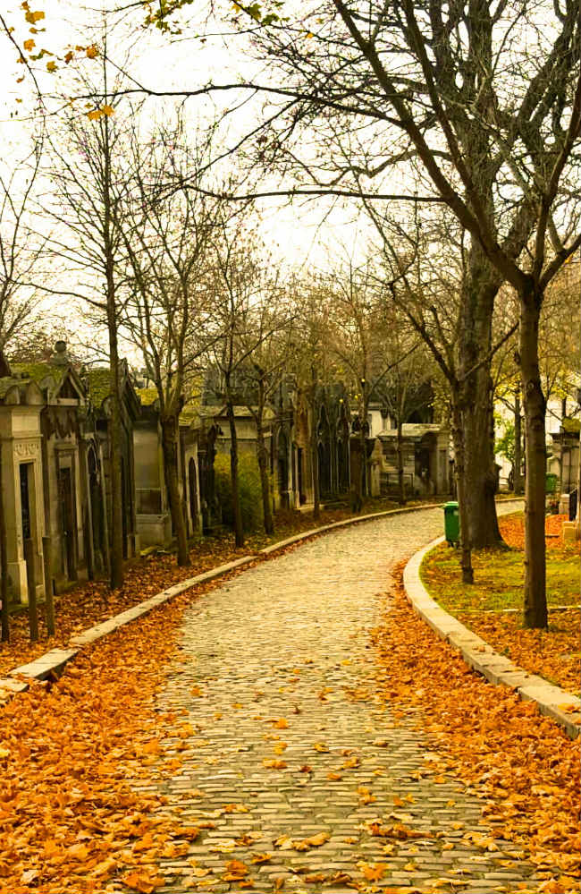 Père Lachaise Cemetery 