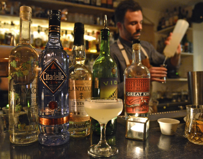The Paris Cocktail Craze: Mastering the Art of French Drinking