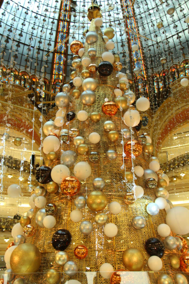 Intergalactic Christmas tree at Galeries Lafayette