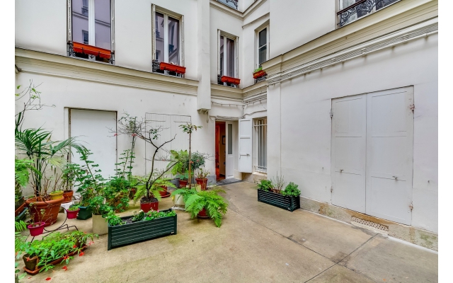 Apartment for sale in South Pigalle