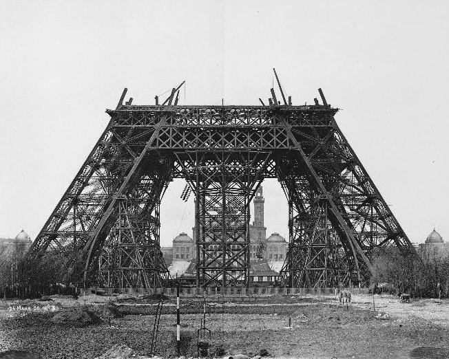 construction of the Eiffel Tower