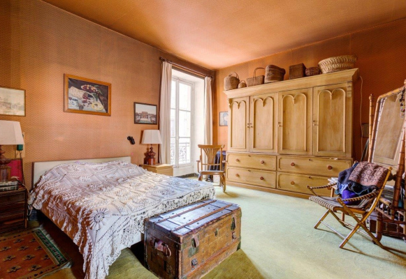 Apartment for sale in the Upper Marais