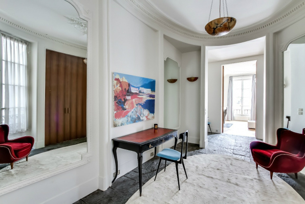 Paris Property: St Germain Apartment for Sale