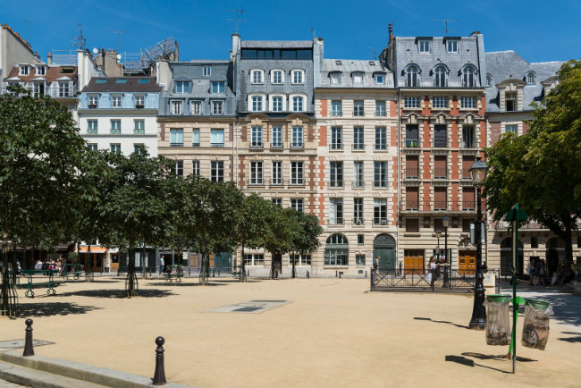 Paris square