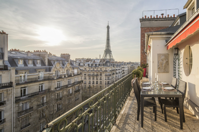 Stay in an Apartment with Eiffel Tower Views