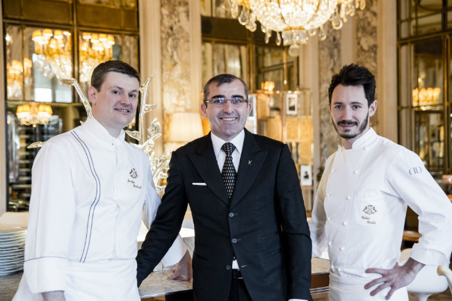 The restaurant team at Le Meurice