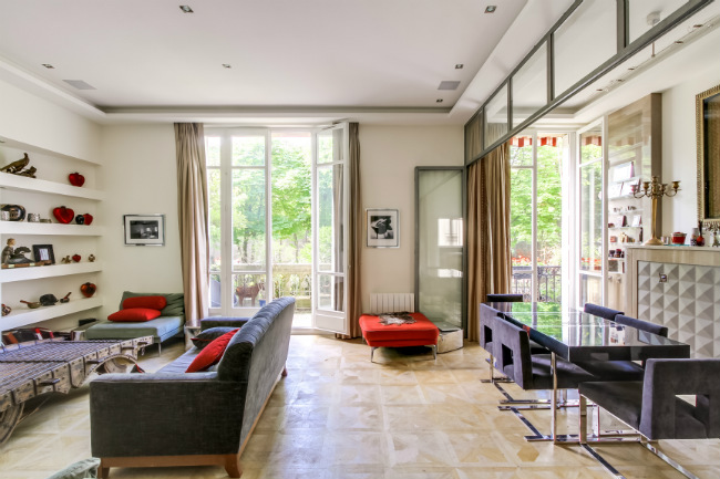 duplex apartment for sale near the Trocadero