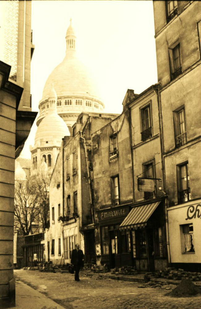Sacré Coeur, Paris (Photograph by Maurice Sapiro, 1956)