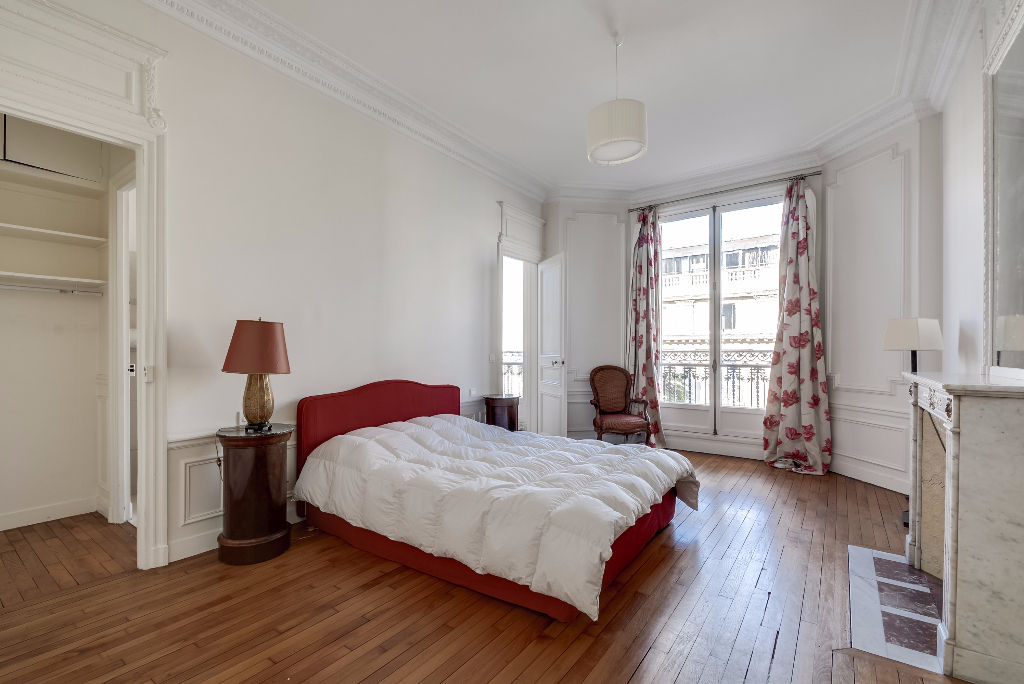 For Sale: Gorgeous Apartment Overlooking the Champ de Mars | Bonjour Paris