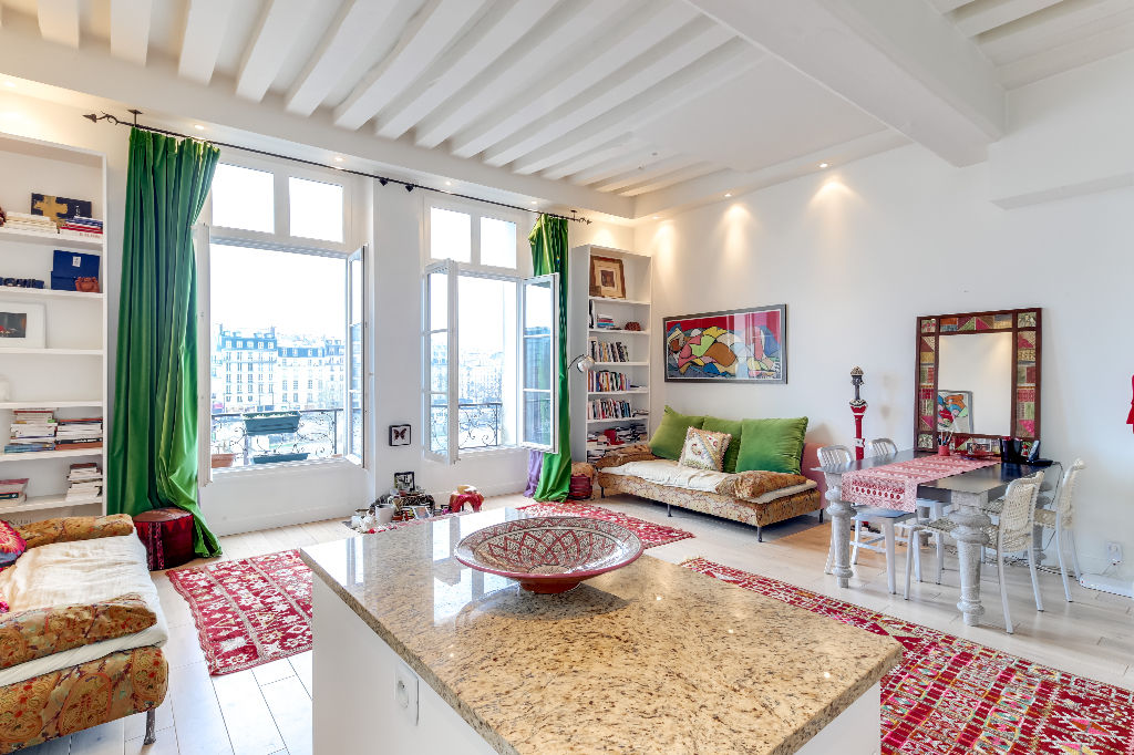 Paris Property for Sale Apartment on Île SaintLouis with Open Views