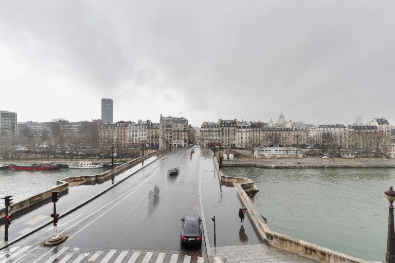 Paris Property for Sale Apartment on Île SaintLouis with Open Views