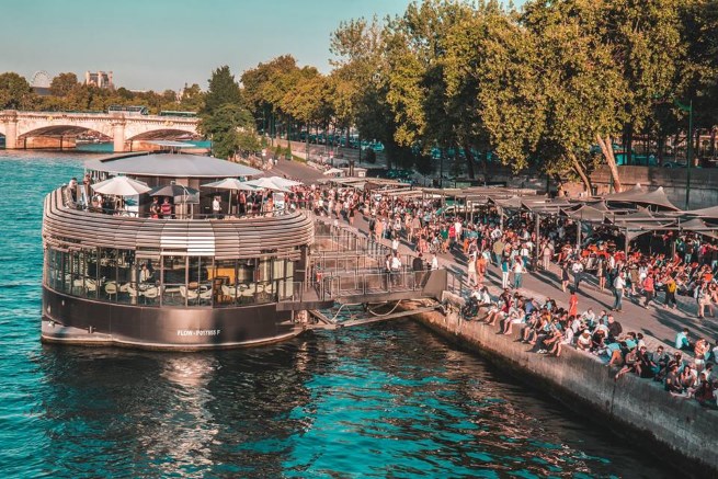 Paris Nightlife on the Riverbanks: The Best Rooftop Spots and Boat Bars