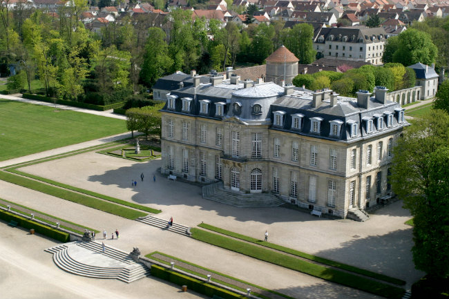 A Splendid Day Trip from Paris: Château de Champs-sur-Marne