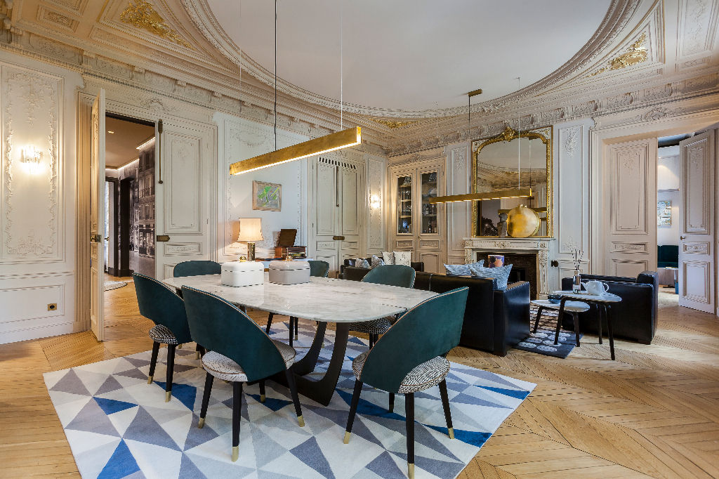 For Sale: Luxury Flat with Stunning Views over Boulevard Saint Germain | Paris Property