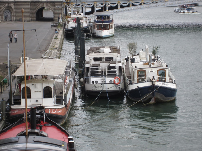 Living on a Converted Barge in the Center of Paris