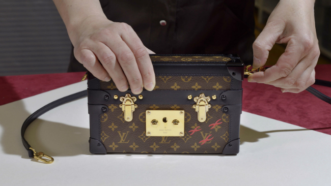 Louis Vuitton on X: An exceptional feat. Perfectly embodying the artistry  and savoir-faire unique to both #LouisVuitton and #Fornasetti, this unique  trunk is a veritable homage to two pioneers in the field