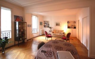 For Sale: 3-Room Apartment in the 10th