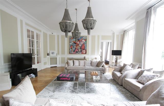 For Sale: Sprawling Flat Facing the Ranelagh Garden in the 16th ...