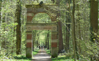 Close Encounters: Secret Daytrips a Half Hour from Paris