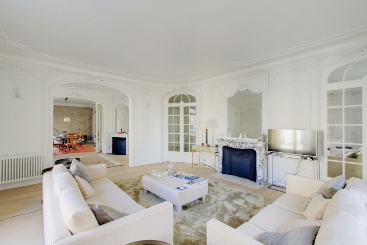 For Sale: Stylish 4-Bedroom Apartment off Place du Trocadéro | Bonjour ...