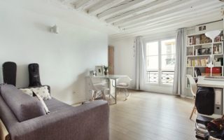 For Sale: 1-Bedroom Apartment in the Desirable Haut Marais