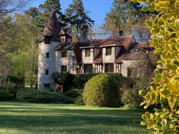 historic Paris house for sale