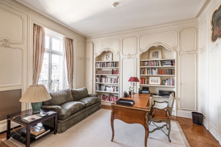 For Sale: Exquisite 4-Bedroom Apartment in the 8th