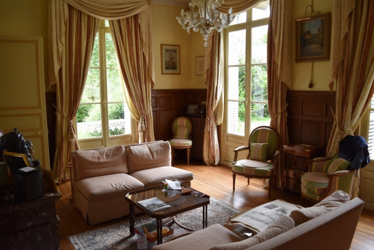 country property for sale outside Paris