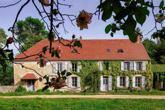 For Sale: Fortified Farmhouse outside Paris