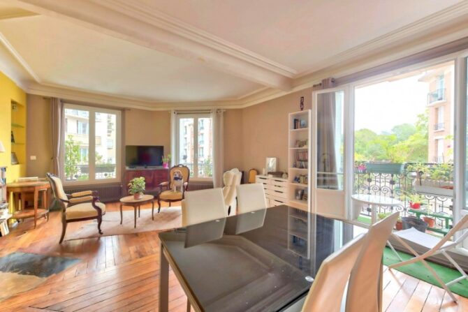 For Sale: Bright and Stylish Haussmannian Apartment